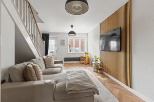 Photo 7- click for photo gallery